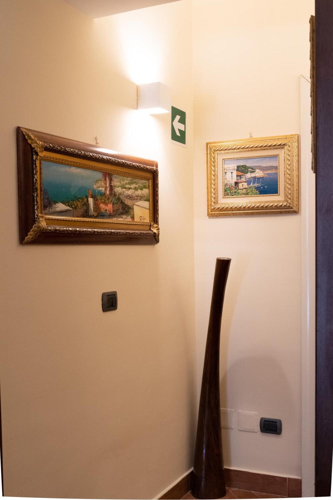 B&B Conte Cavour 나폴리 외부 사진
