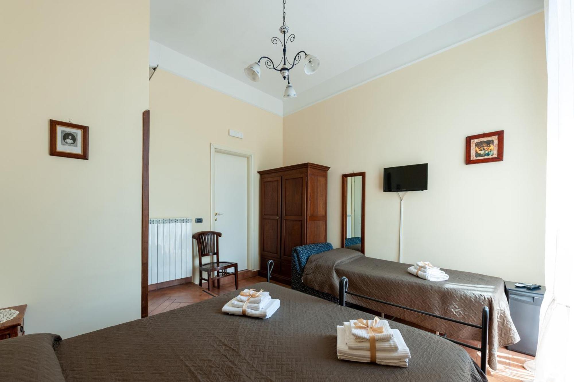 B&B Conte Cavour 나폴리 외부 사진