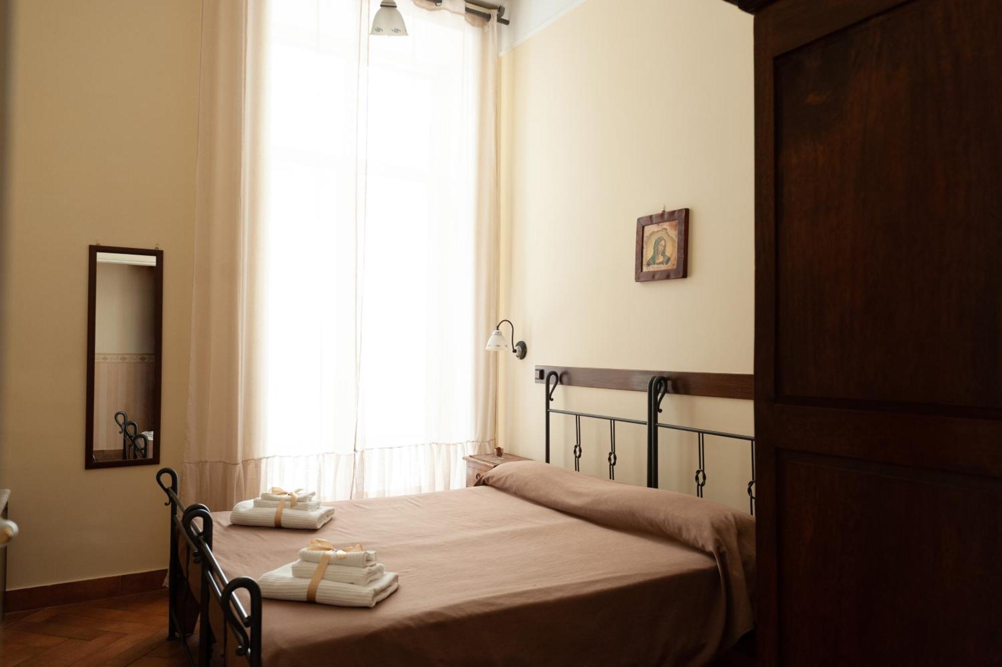 B&B Conte Cavour 나폴리 외부 사진