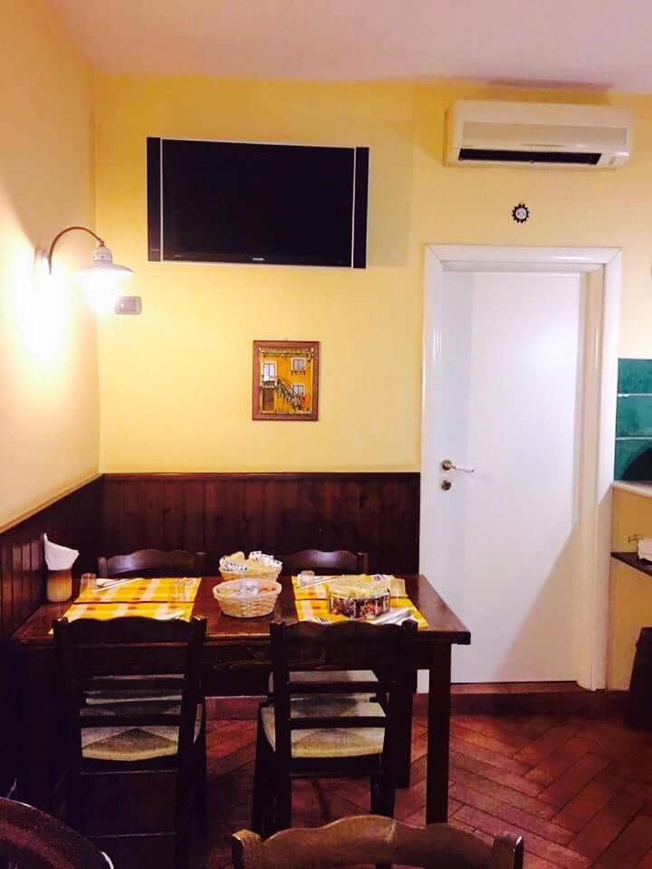 B&B Conte Cavour 나폴리 외부 사진