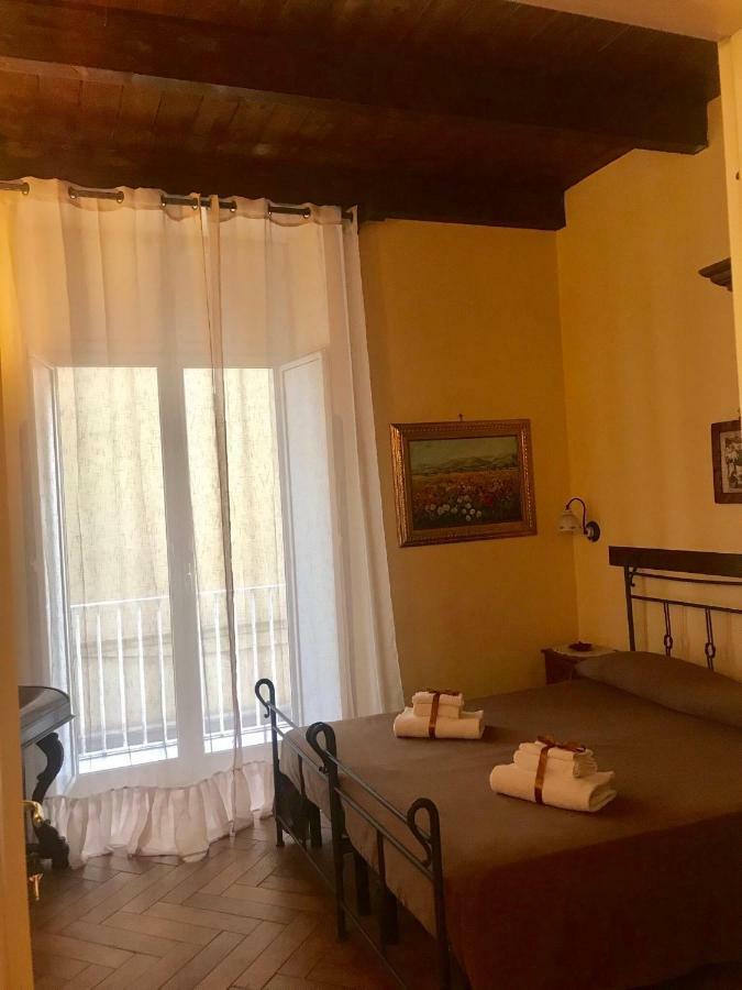 B&B Conte Cavour 나폴리 외부 사진