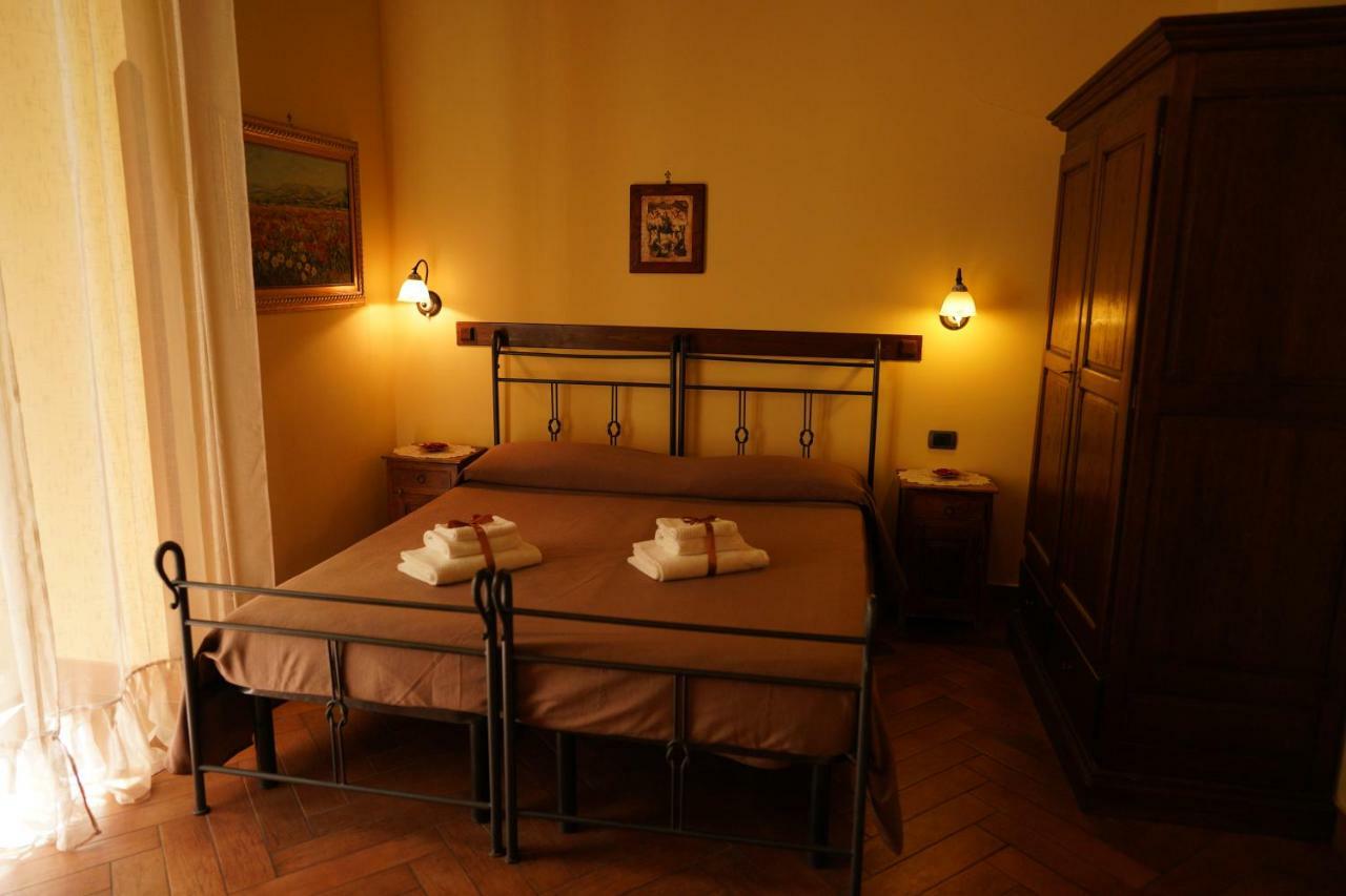 B&B Conte Cavour 나폴리 외부 사진