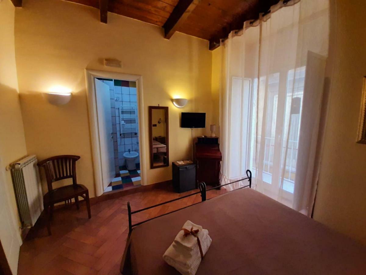 B&B Conte Cavour 나폴리 외부 사진