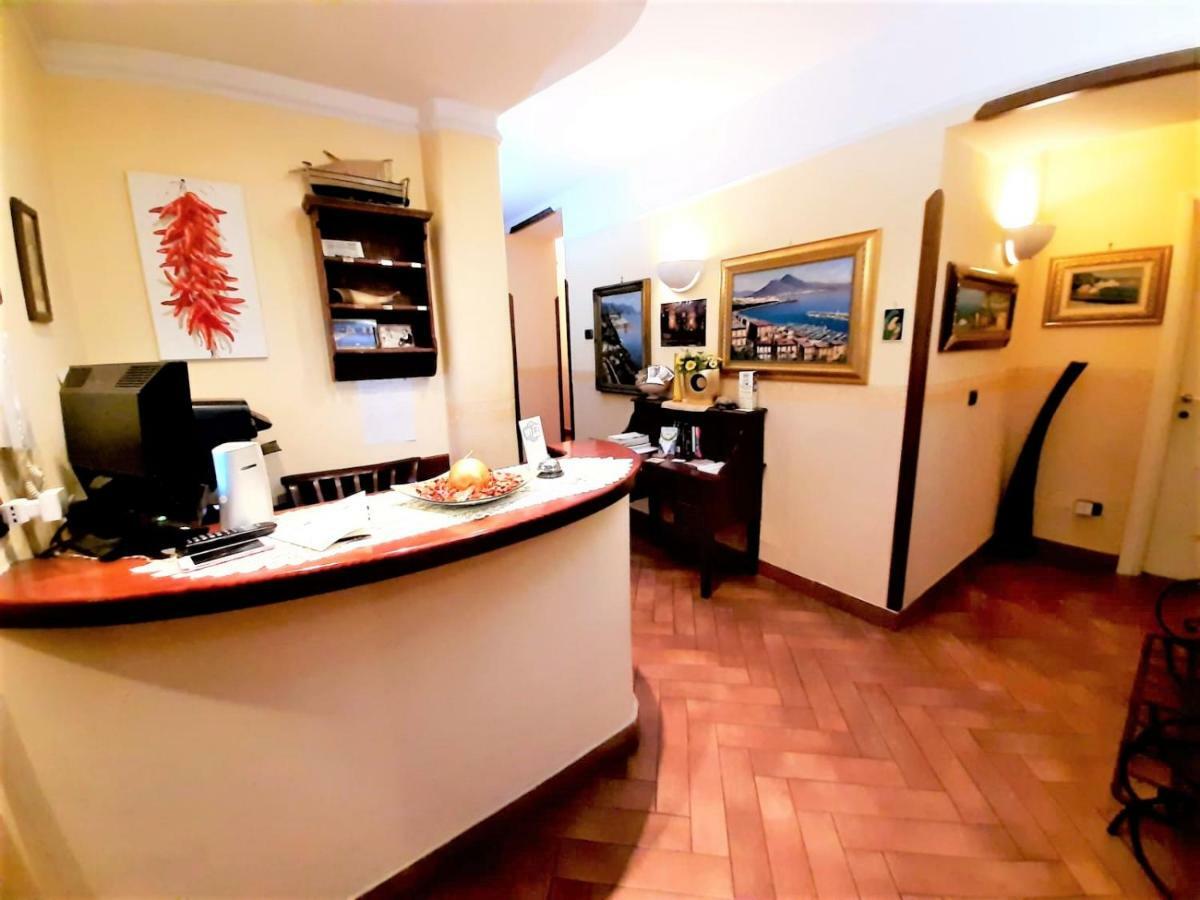 B&B Conte Cavour 나폴리 외부 사진